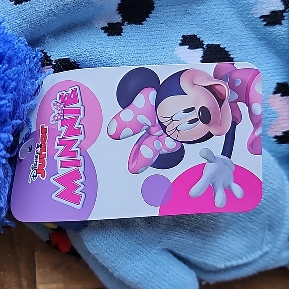 Minnie Mouse Licensed Toddler Knit Beanie Hat & Mitten Set - Picture 3 of 10